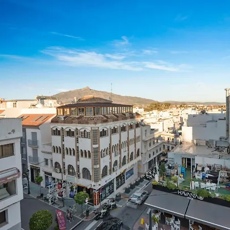 Fantastic Penthouse In Downtown San Pedro By Costarentals - Ref M35 マルベーリャ